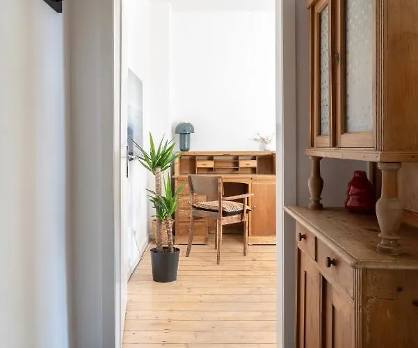 Feelslikehome - Schoene&zentral Angebundene Altbauwohnung Mit Parkplatz *