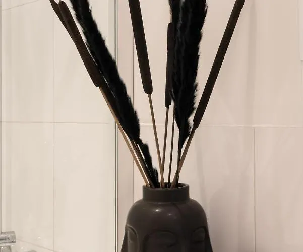 Feelslikehome - Schoene&zentral Angebundene Altbauwohnung Mit Parkplatz * 波鸿